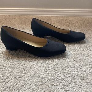 Womens Trotters Dorris Pumps | 7N